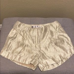 Jennifer Lopez gold shorts